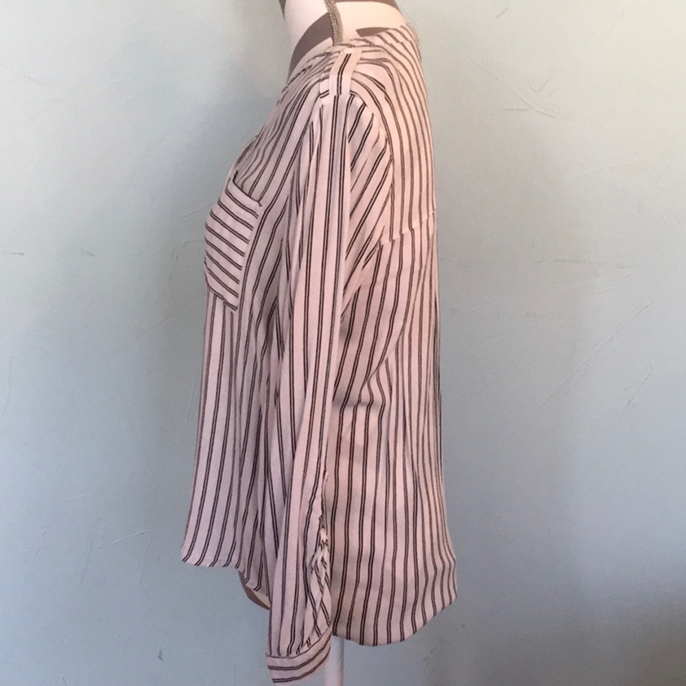 Divided Stripe Button Down Top Sz 8 - image 2